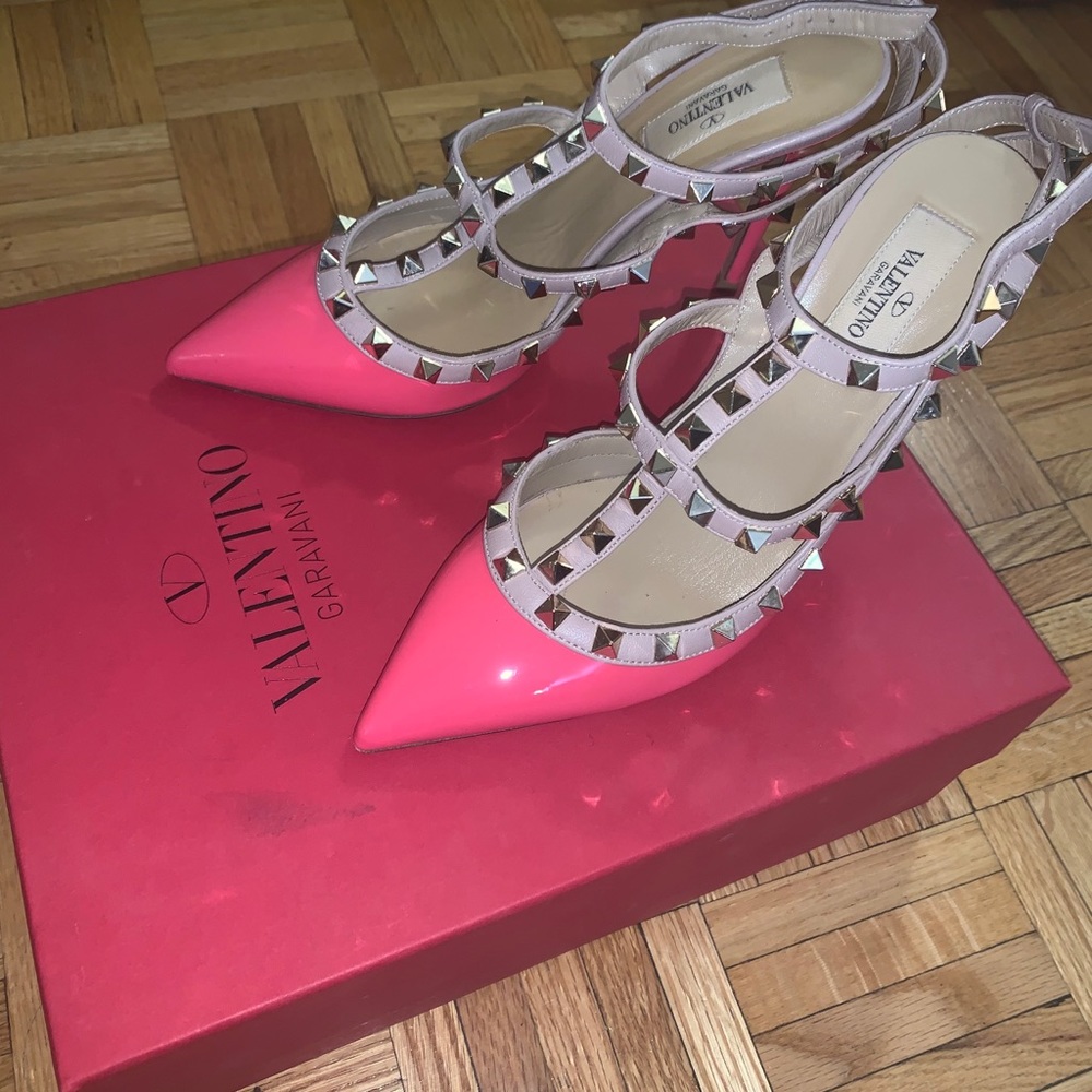 Pre loved Valentino Garavani